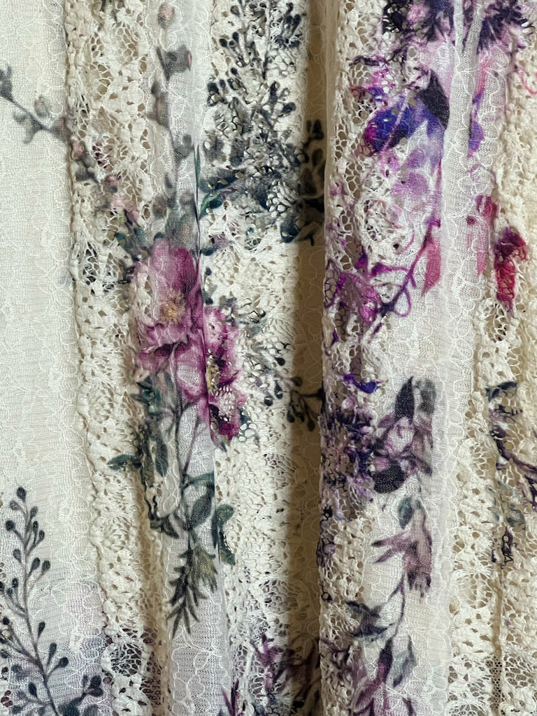 VINTAGE FLORAL LACE TUNIC IN BEIGE & MULTI