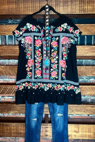 POWER OF LOVE EMBROIDERED BLOUSE IN BLACK