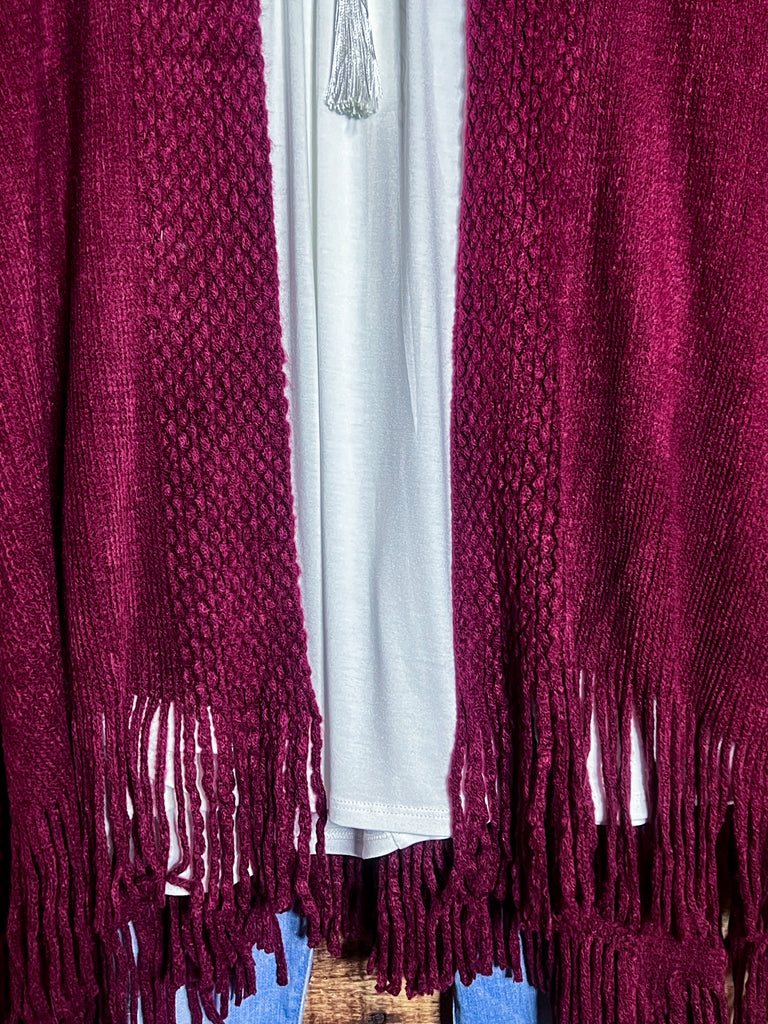 JUST FEEL THE LOVE SOFT CHENILLE KIMONO IN BURGUNDY