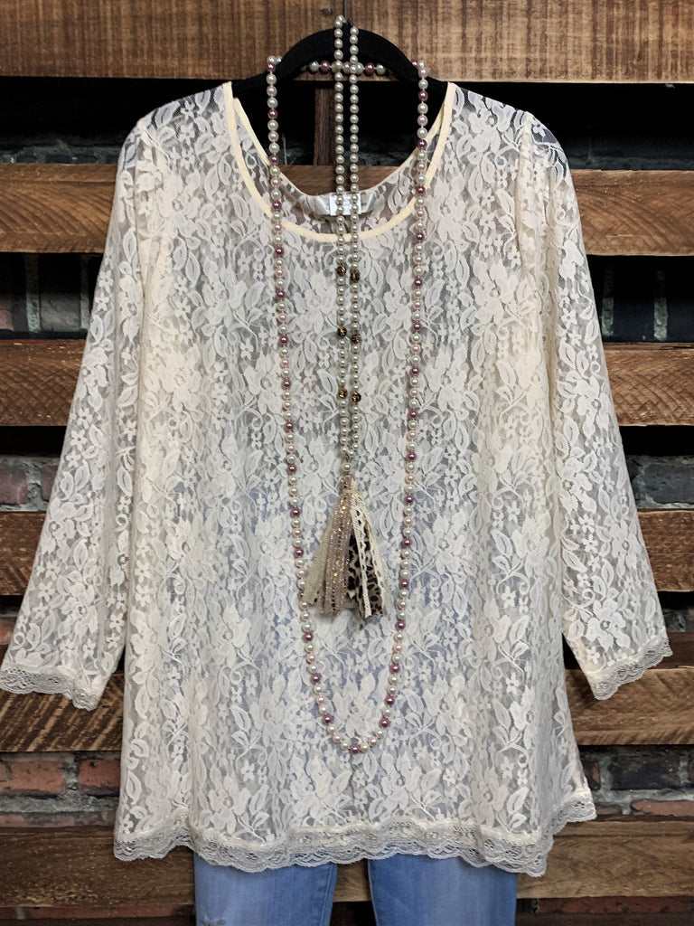 LACE LAYERING TOP IN BEIGE--------SALE