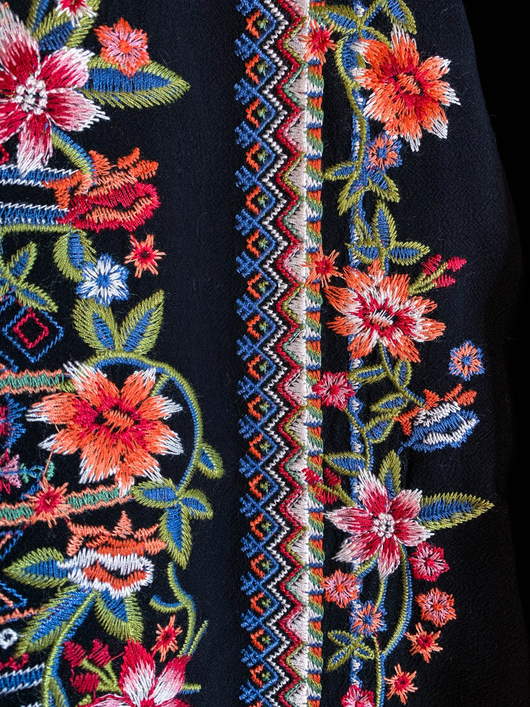 ALL THIS BEAUTY EMBROIDERED TOP IN BLACK