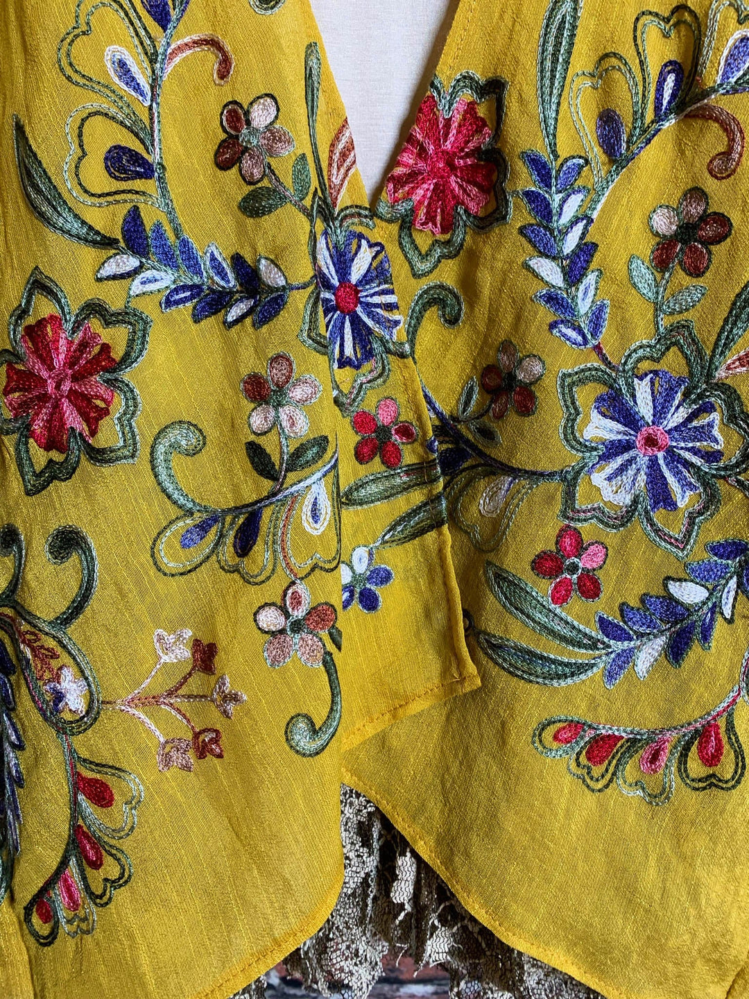 GO WITH GRACE MUSTARD FLORAL EMBROIDERED KIMONO