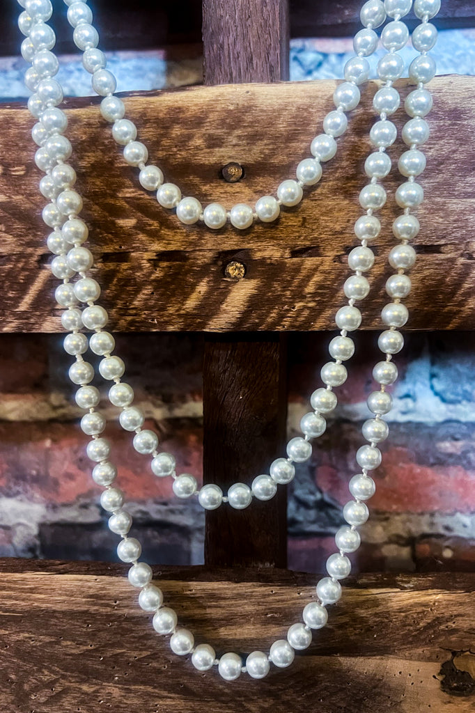 LONG PEARL BEAD NECKLACE IN IVORY