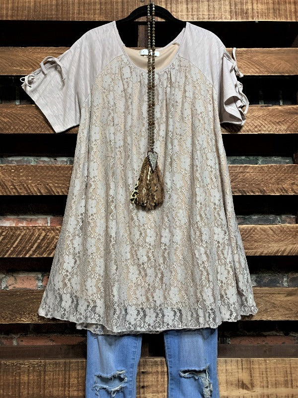 ROMANCE IN THE CITY LACE TUNIC IN DUSTY TAUPE---------------SALE