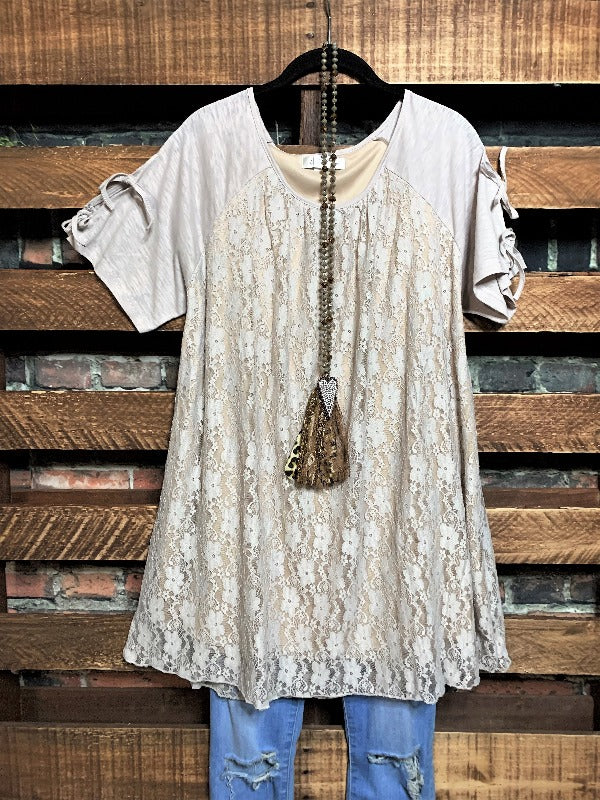 ROMANCE IN THE CITY LACE TUNIC IN DUSTY TAUPE---------------SALE