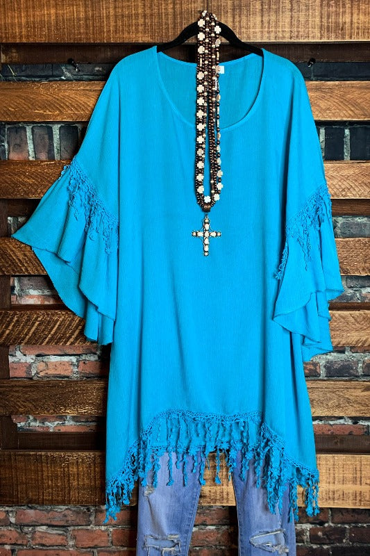 SECRETS OF THE HEART FLORAL FRINGE TUNIC IN TURQUOISE