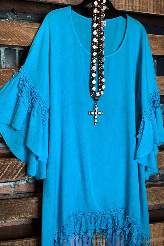 SECRETS OF THE HEART FLORAL FRINGE TUNIC IN TURQUOISE
