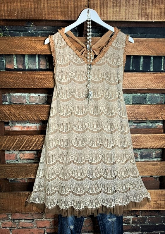 WHERE DREAMS ARE MADE LACE LAYERING DRESS IN BROWN & CREAM----------sale