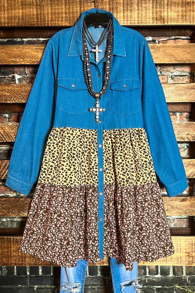 BEAUTIFUL MELODY DENIM AND FLORAL DRESS SHIRT IN MULTI-COLOR