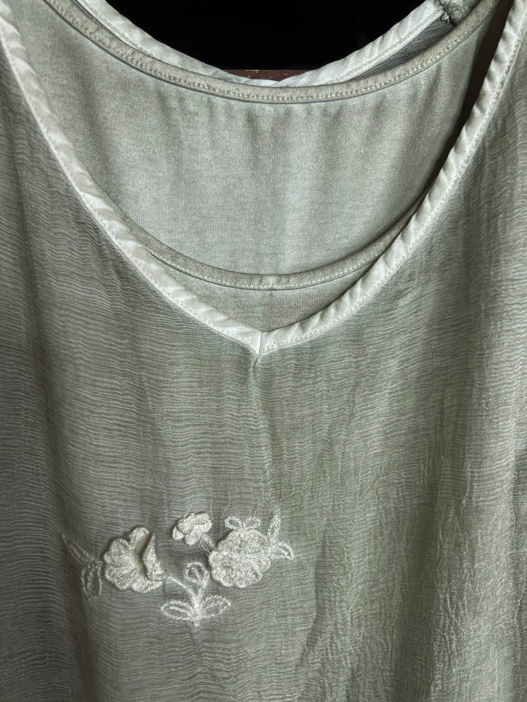 GORGEOUS AND GLAMOROUS SET TUNIC 100% SILK IN CRYSTAL SAGE