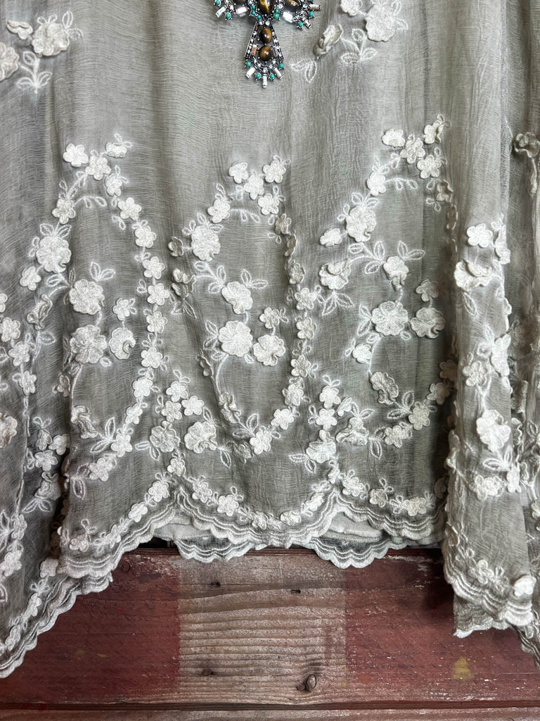 GORGEOUS AND GLAMOROUS SET TUNIC 100% SILK IN CRYSTAL SAGE
