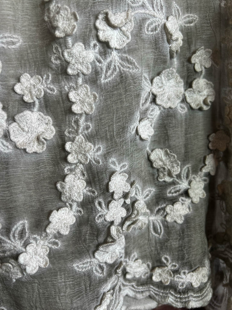 GORGEOUS AND GLAMOROUS SET TUNIC 100% SILK IN CRYSTAL SAGE