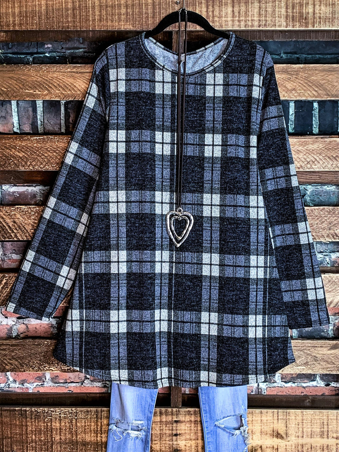 22-26 PLAID HACCI SWEATER TUNIC IN BLACK & MIX-------SALE
