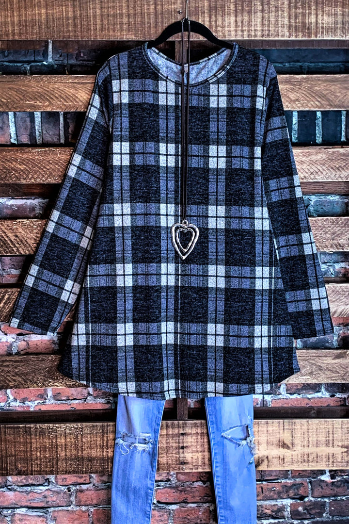22-26 PLAID HACCI SWEATER TUNIC IN BLACK & MIX-------SALE