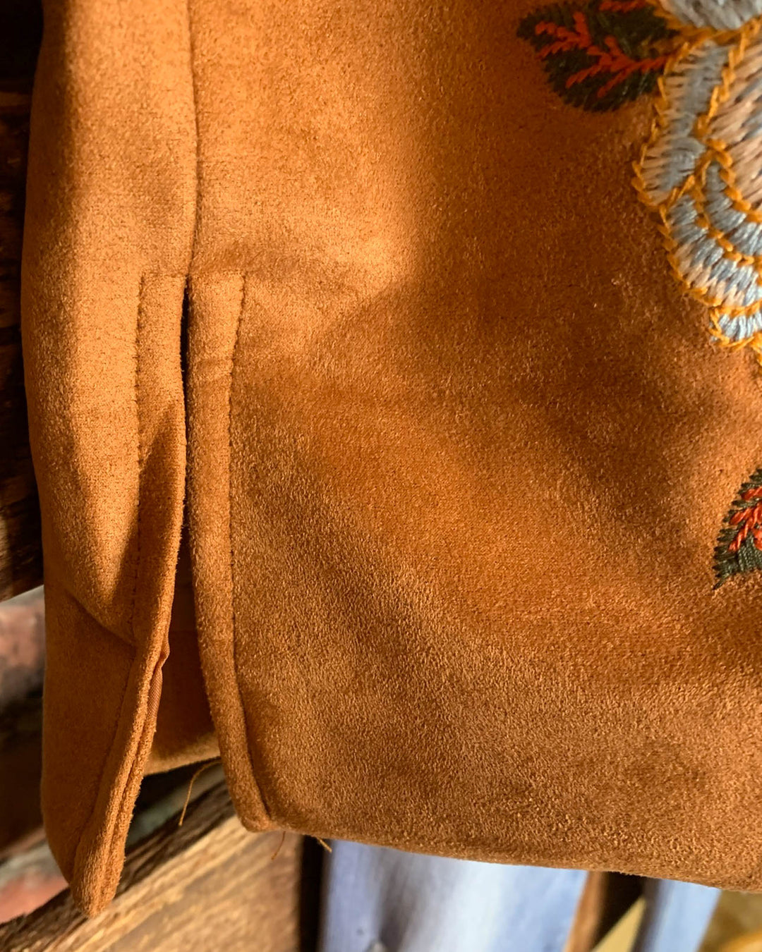 SANTA MARIA BOHO EMBROIDERED FAUX SUEDE JACKET IN CAMEL