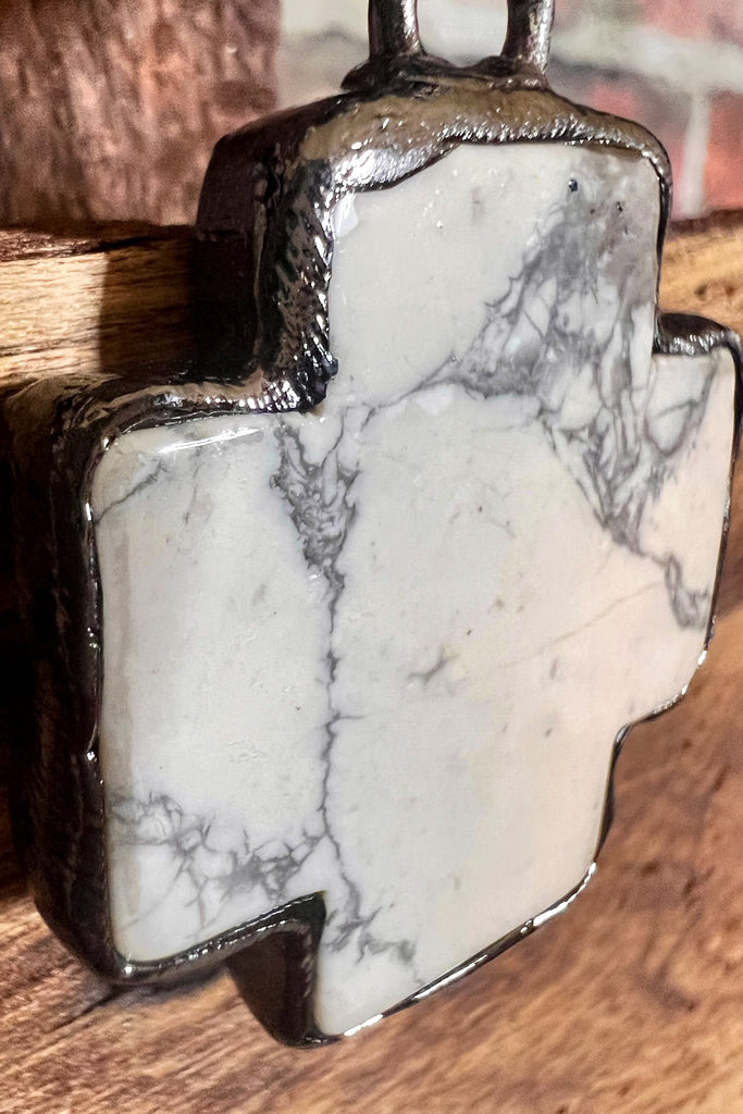 LUCKIEST BLESSED CHARM CROSS WHITE NATURAL STONE