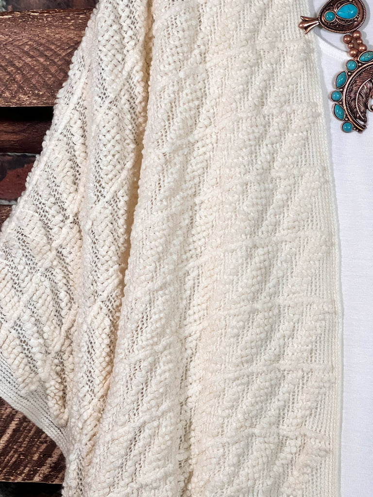 BEST DEFINITION OF LOVELY KIMONO IN BEIGE IVORY