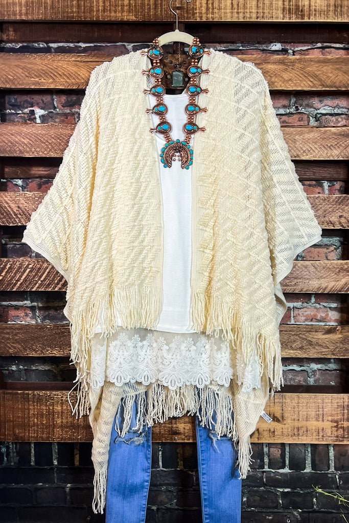 BEST DEFINITION OF LOVELY KIMONO IN BEIGE IVORY