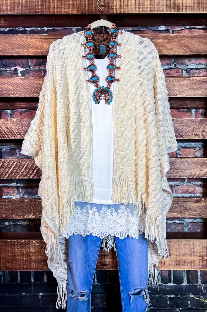 BEST DEFINITION OF LOVELY KIMONO IN BEIGE IVORY