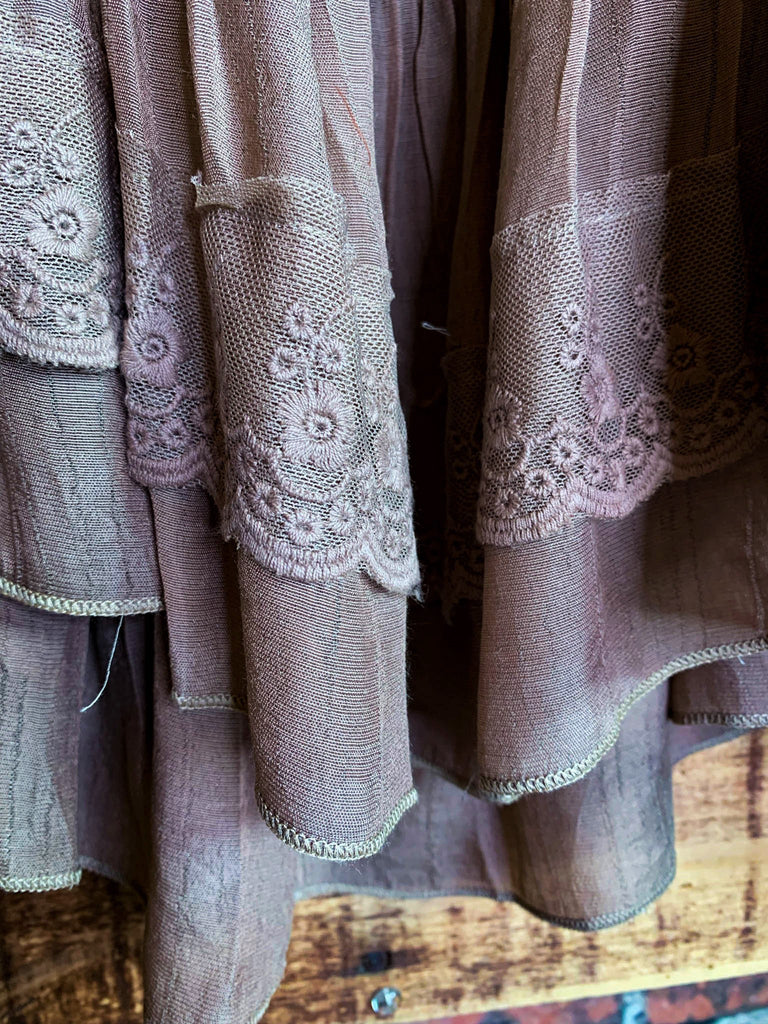 LOVE YOU MORE LACE DRESS VINTAGE INSPIRED IN MOCHA