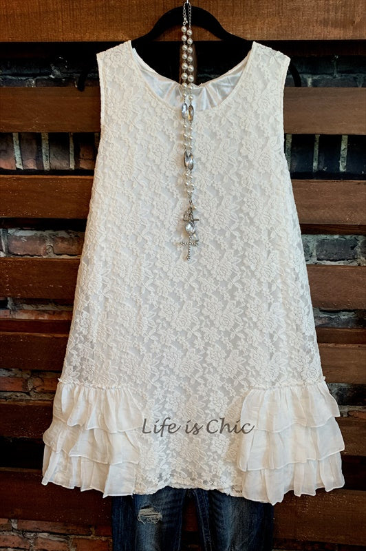 LACE LAYERING DRESS IN WHITE