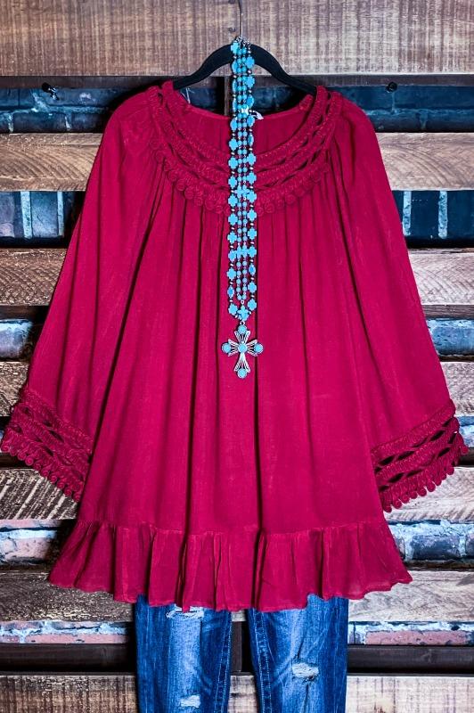 BEAUTY JUST COME NATURALLY EMBELLISHED TOP IN BURGUNDY
