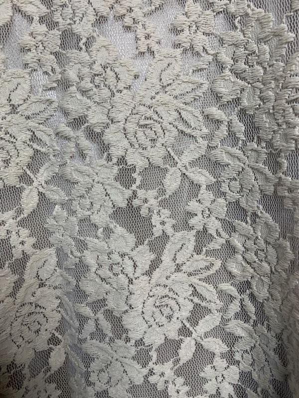 LACE DRESS IN TAUPE