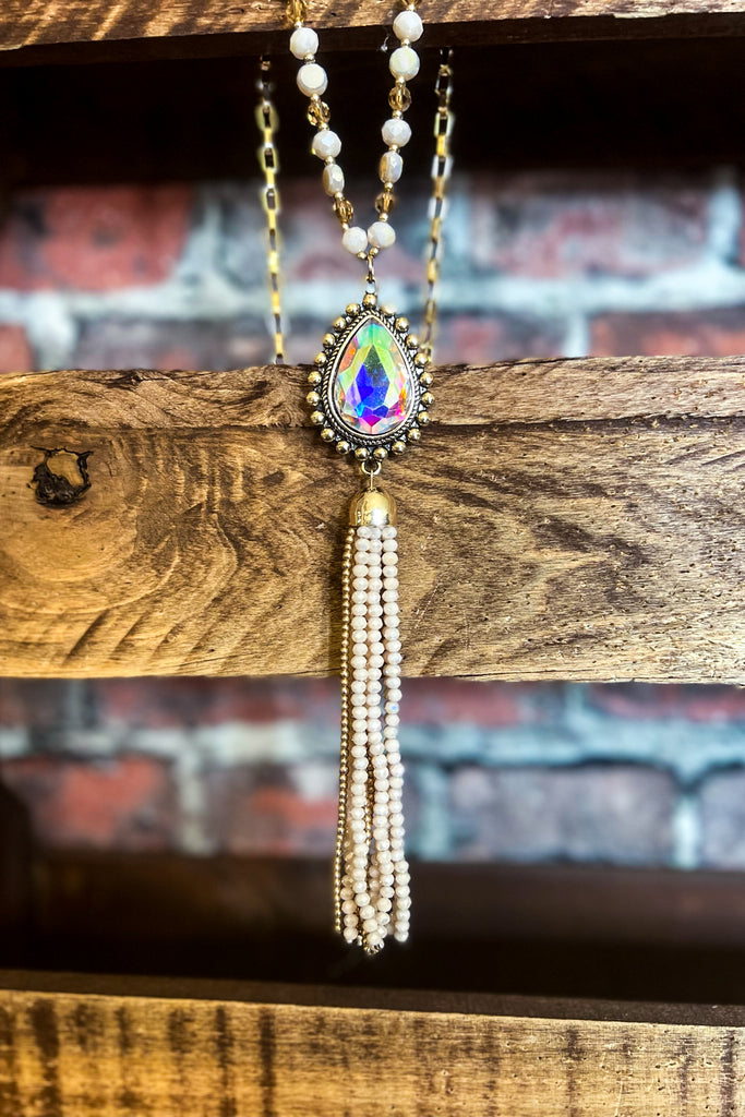 A DARLING CRYSTAL BEADED TASSEL NECKLACE IN BEIGE