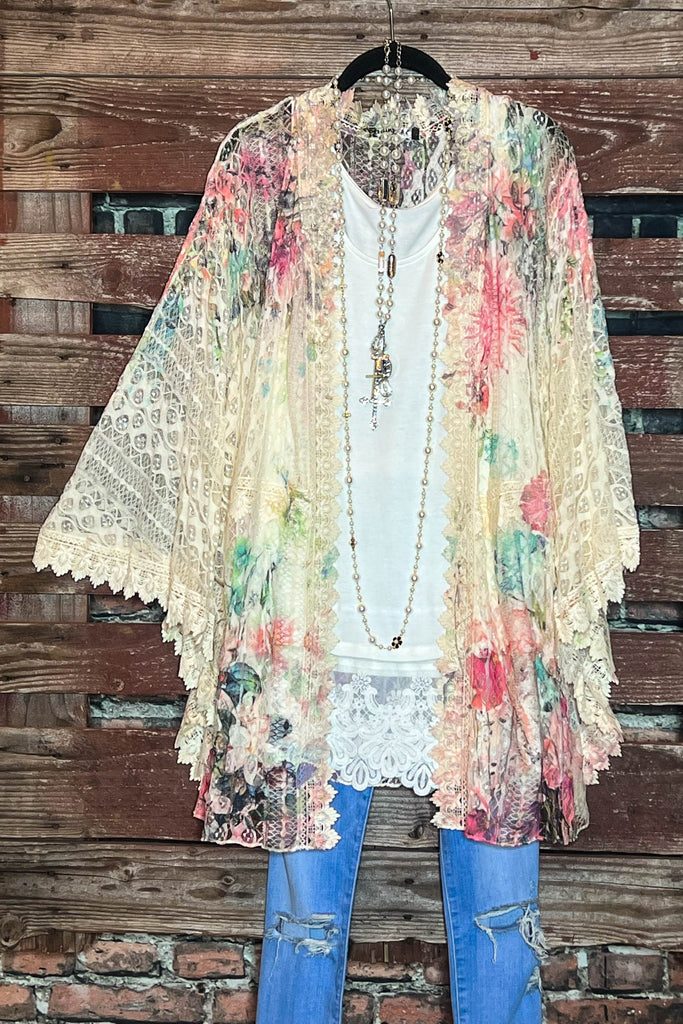 ADMIRABLE AFFECTION FLORAL LACE DUSTER KIMONO IN BEIGE & ROSE