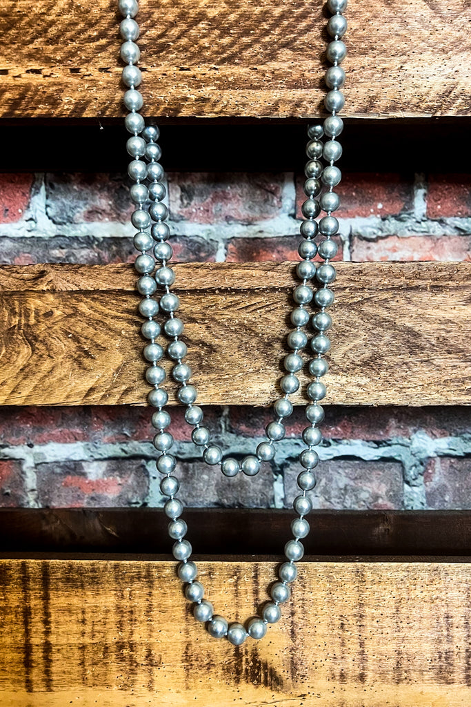 LONG PEARL BEAD NECKLACE SET IN GRAY SILVER
