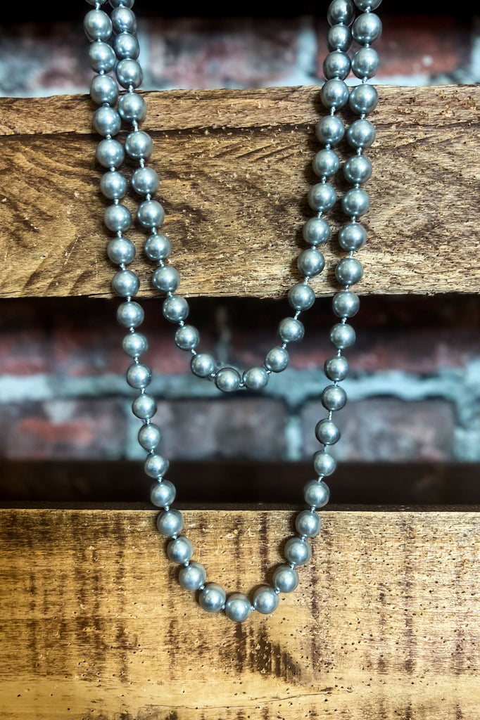 LONG PEARL BEAD NECKLACE SET IN GRAY SILVER