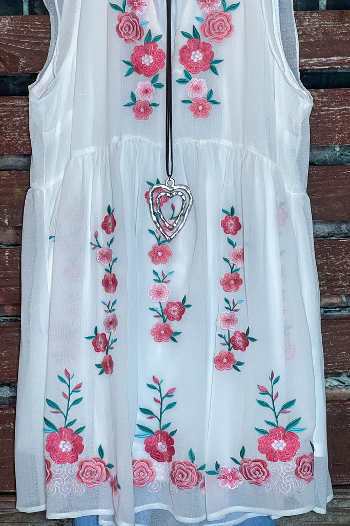 PRETTY EMBROIDERED FLORAL DRESS IN IVORY ----------SALE