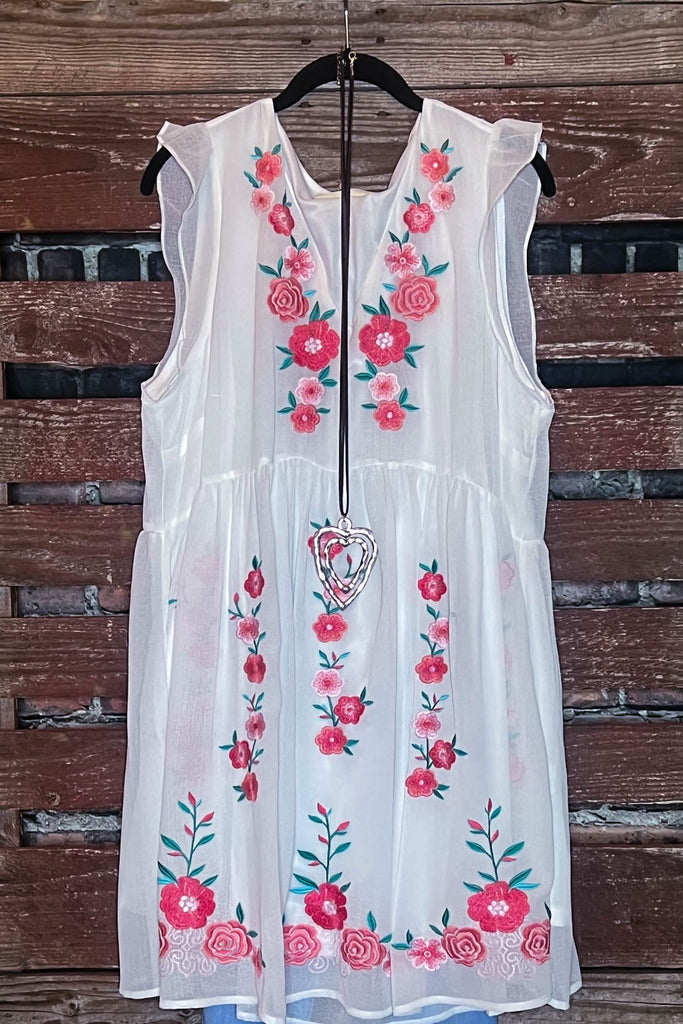 PRETTY EMBROIDERED FLORAL DRESS IN IVORY ----------SALE