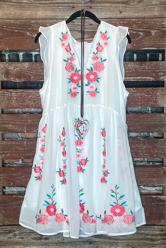 PRETTY EMBROIDERED FLORAL DRESS IN IVORY ----------SALE