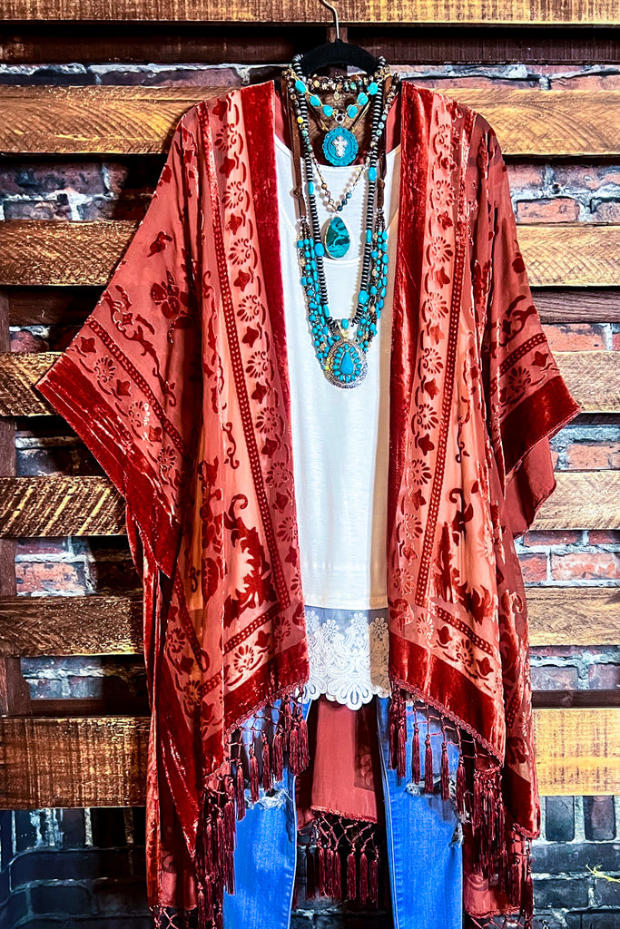 LA VIE BOHEME RUST VELVET BURNOUT KIMONO