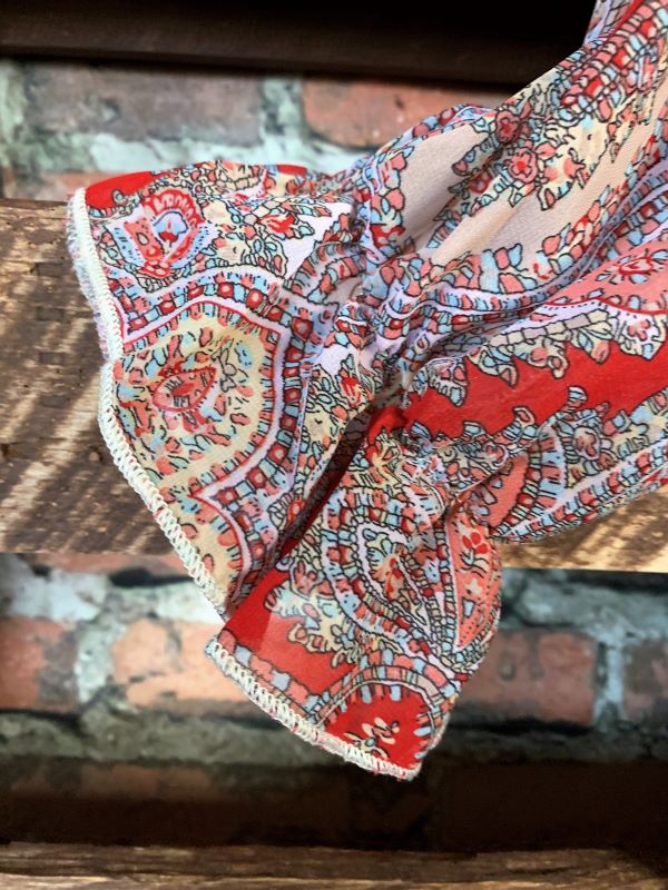 A ROMANTIC TWIST PAISLEYS CHIFFON TOP IN CORAL & MULTI-COLOR