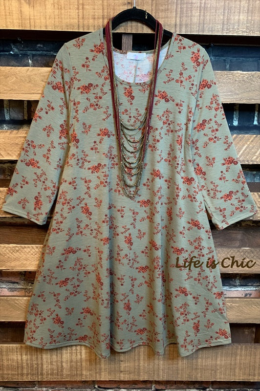 A PERFECT WISH FLORAL DRESS TUNIC 3Q SLEEVE IN OLIVE---------SALE