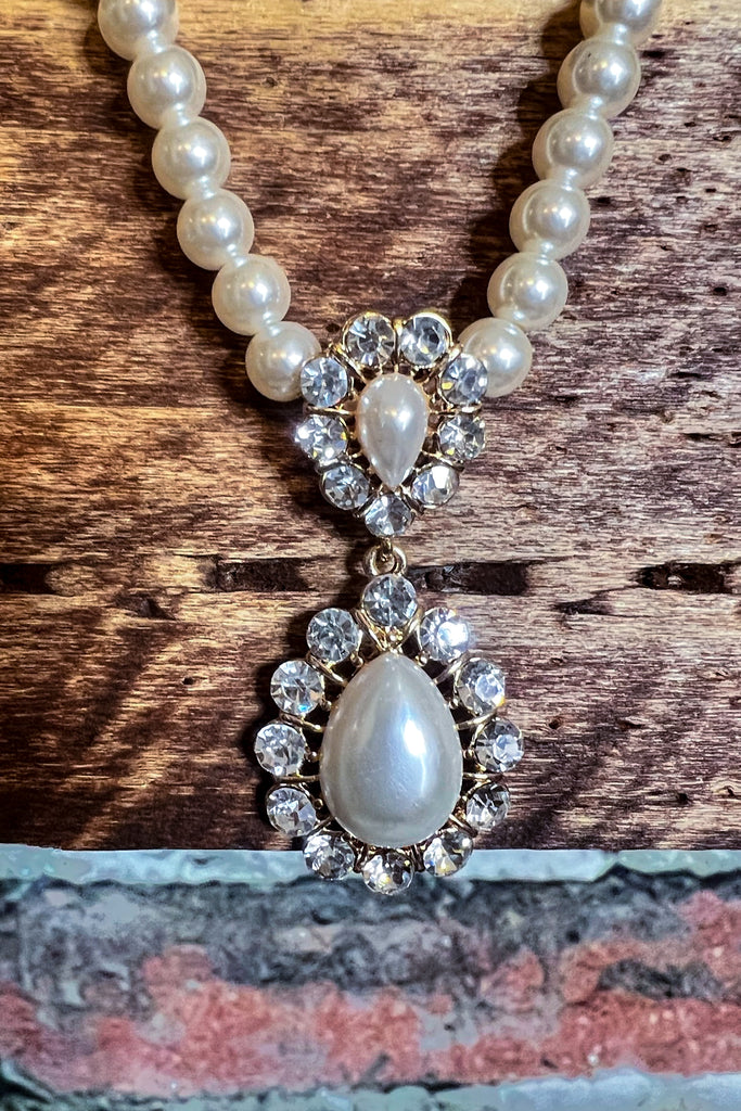 Darling Timeless Pearl & Crystal Set Necklace