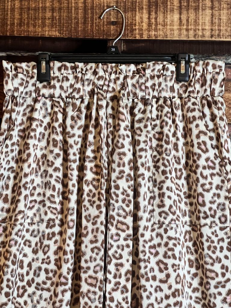 LOOKING GOOD TIMELESS SATIN LEOPARD PRINT PLUS SIZE PANTS