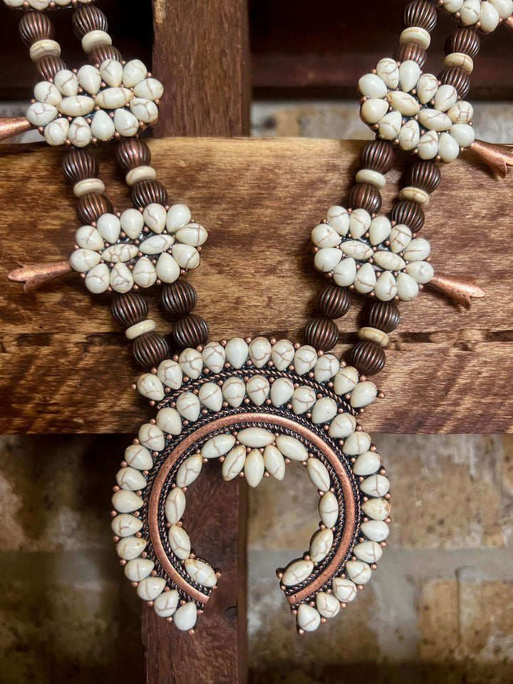 Canyon Mystic Moon Ivory Set Necklace