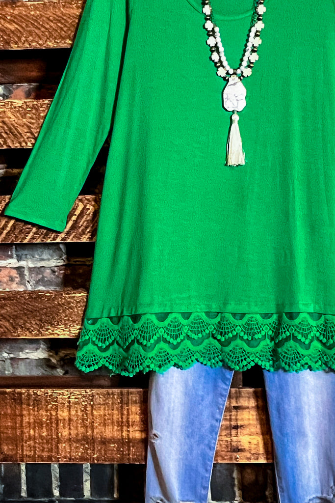 PIECES OF LOVE LACE KELLY GREEN T-SHIRT TOP