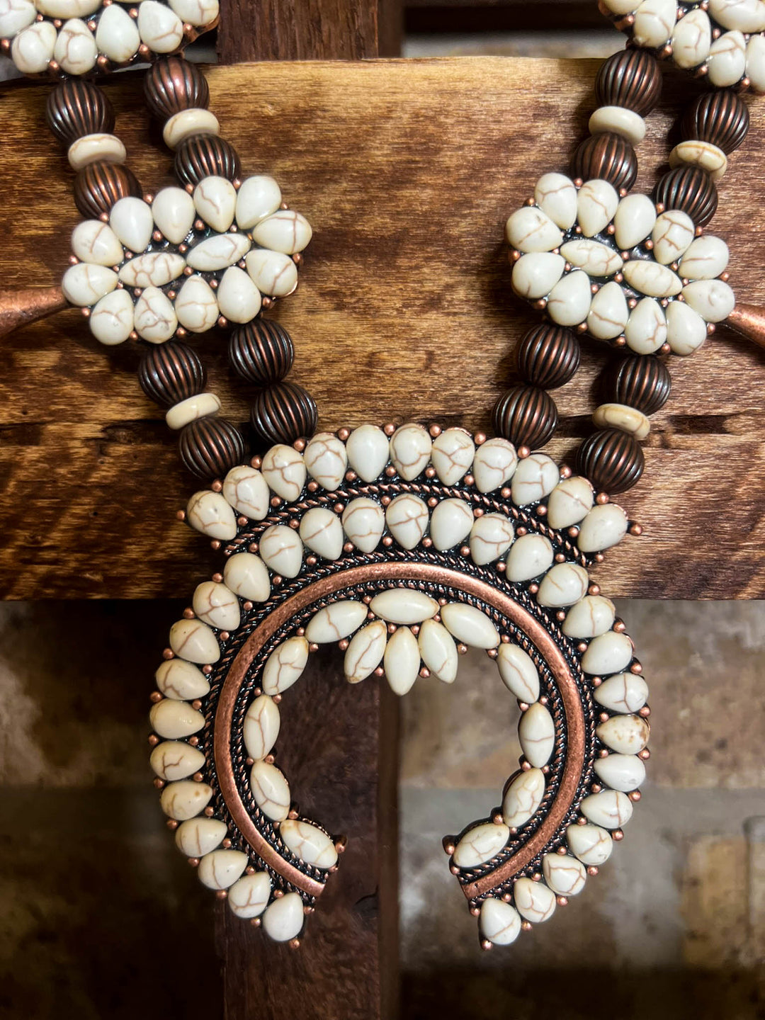 Canyon Mystic Moon Ivory Set Necklace