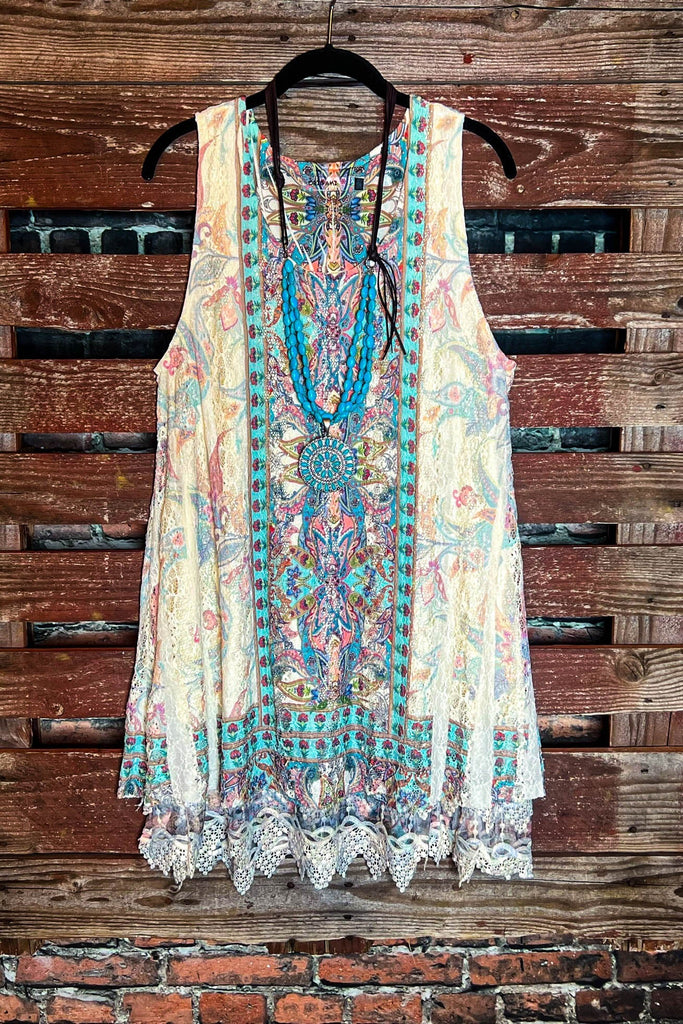 A NIGHT TO REMEMBER LACE LAYERED TUNIC IN TURQUOISE & BEIGE