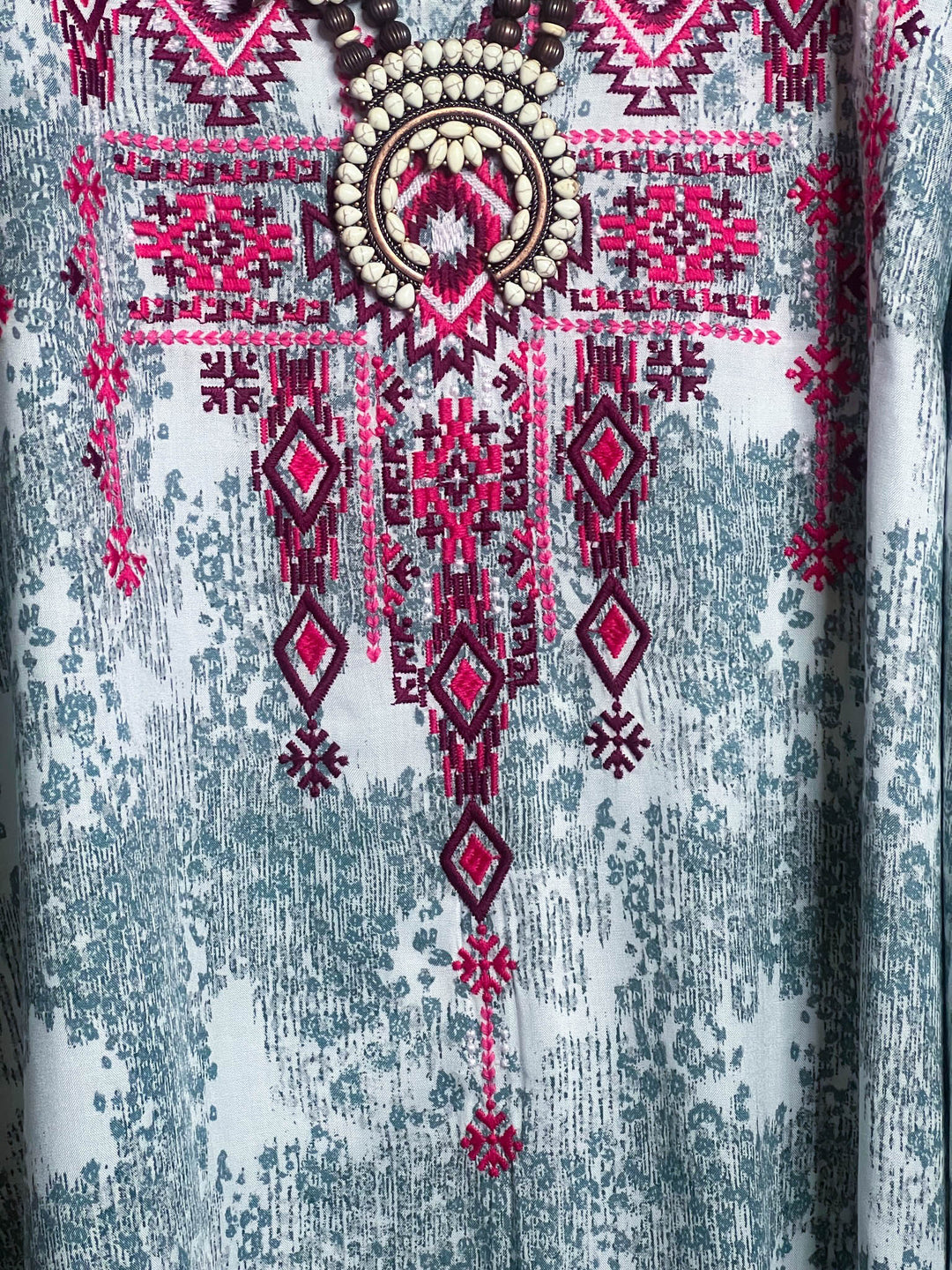 Without Worry Tunic Gray & Magenta