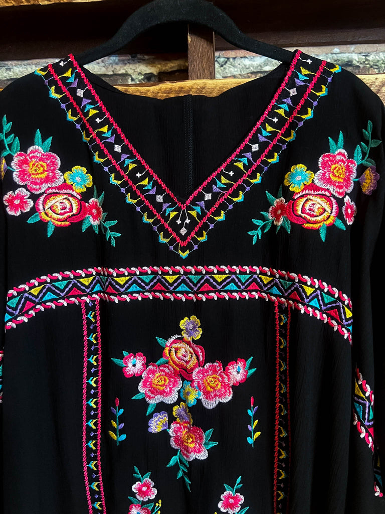 CREATIVE DREAMER EMBROIDERED PONCHO TUNIC IN BLACK