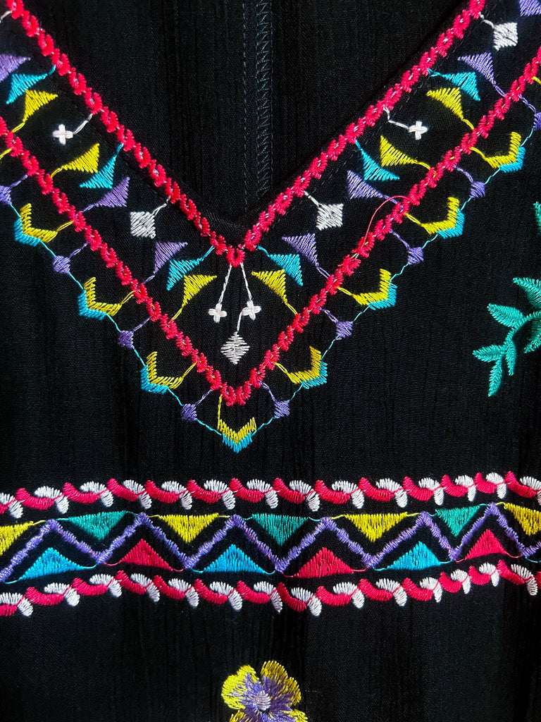 CREATIVE DREAMER EMBROIDERED PONCHO TUNIC IN BLACK