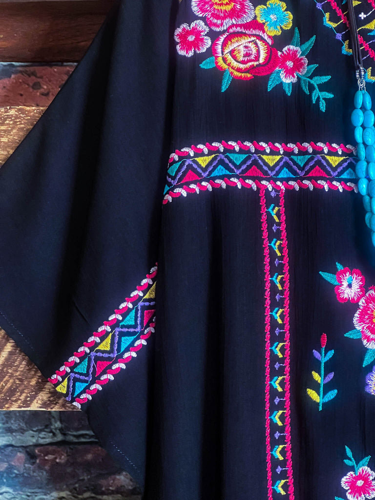 CREATIVE DREAMER EMBROIDERED PONCHO TUNIC IN BLACK