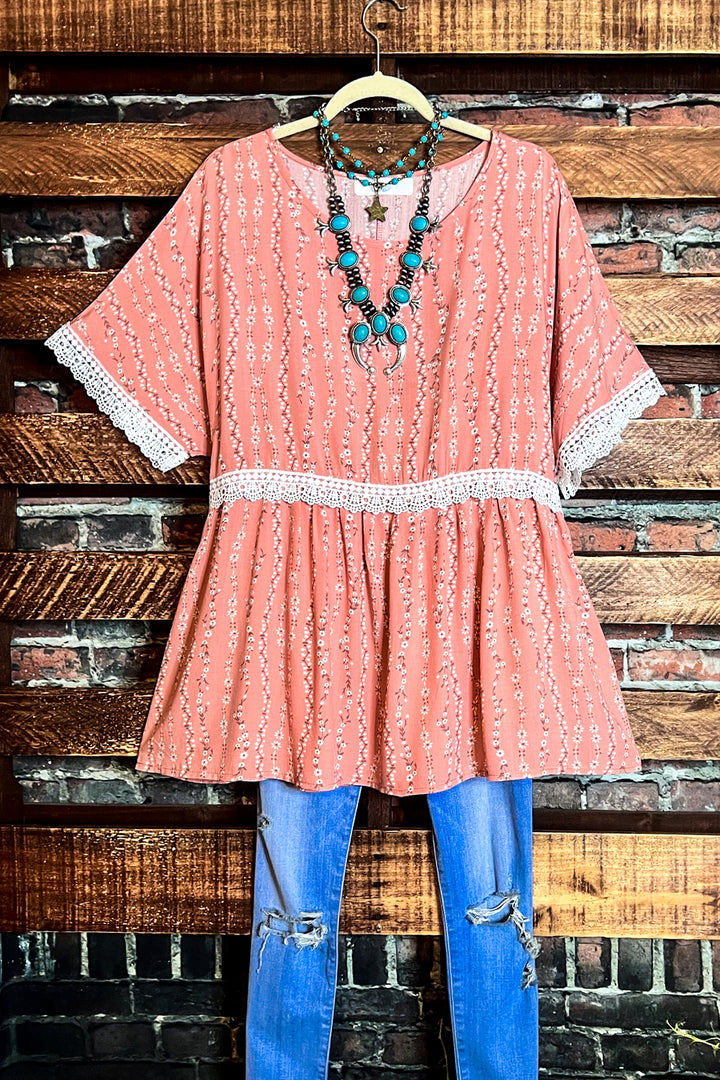 22-26 SIZE - FLORAL BABYDOLL TOP OVERSIZED IN ASH CORAL ------------ SALE