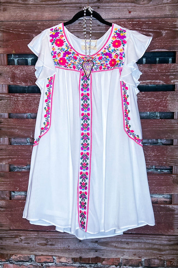 GRACEFUL DARLING EMBROIDERED FLORAL DRESS IN IVORY