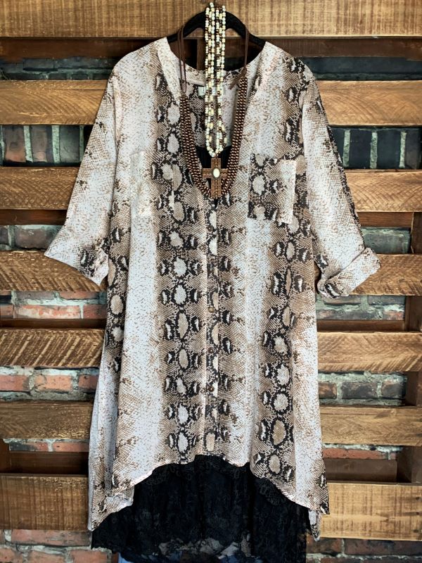 CHARMING AS CAN BE Long SHIRT TUNIC IN MULTI-COLOR--------------SALE